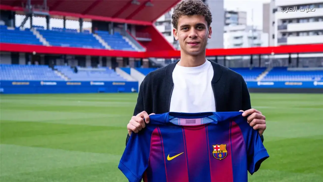 حمزة عبد الكريم يتألق مع برشلونة رغم الرقابة ويحقق هدفًا بجهد كبير.