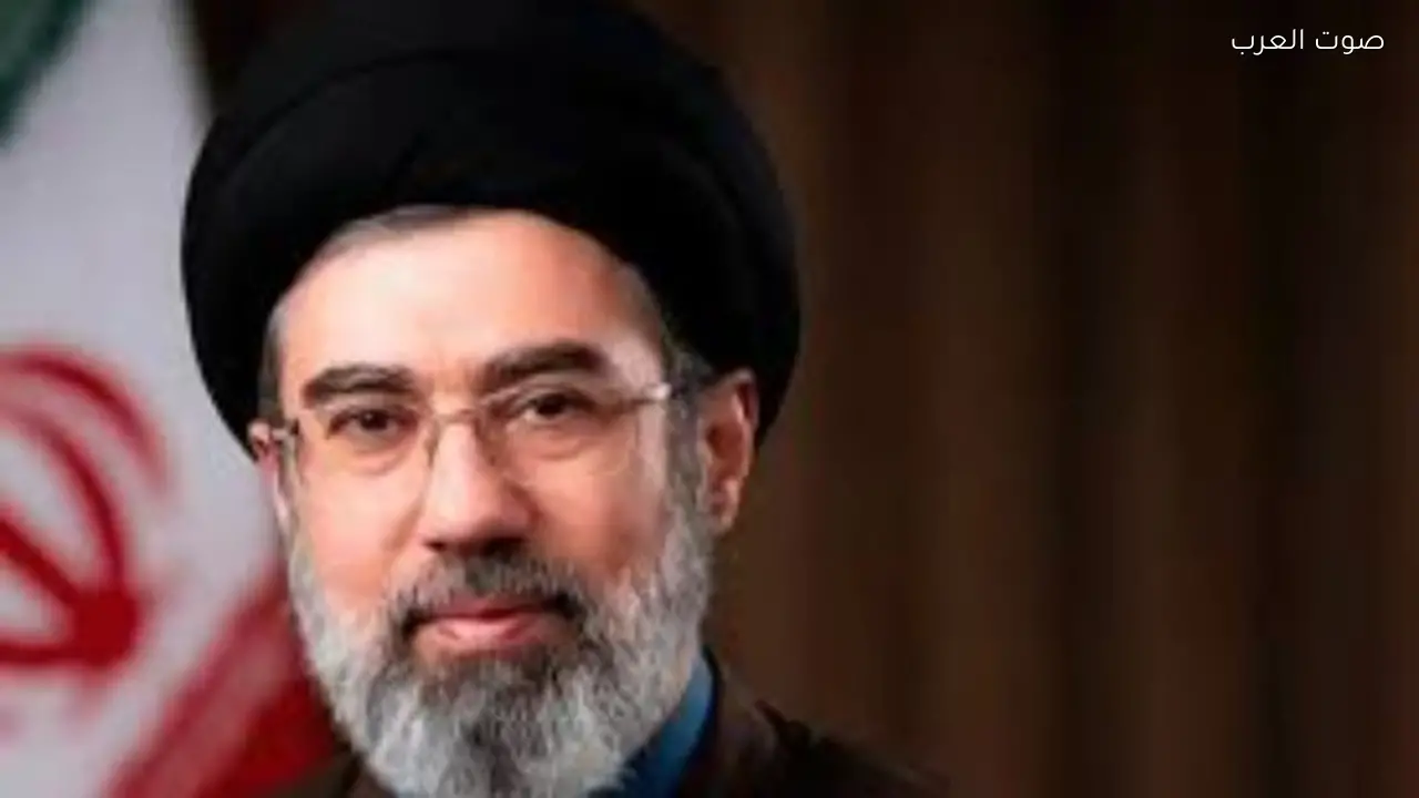 خامنئي يدعو دول المنطقة لإغلاق القواعد الأمريكية