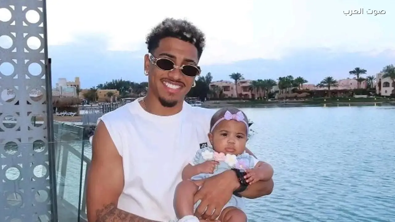 خوان بيزيرا يستمتع بإجازته في الجونة بالصور