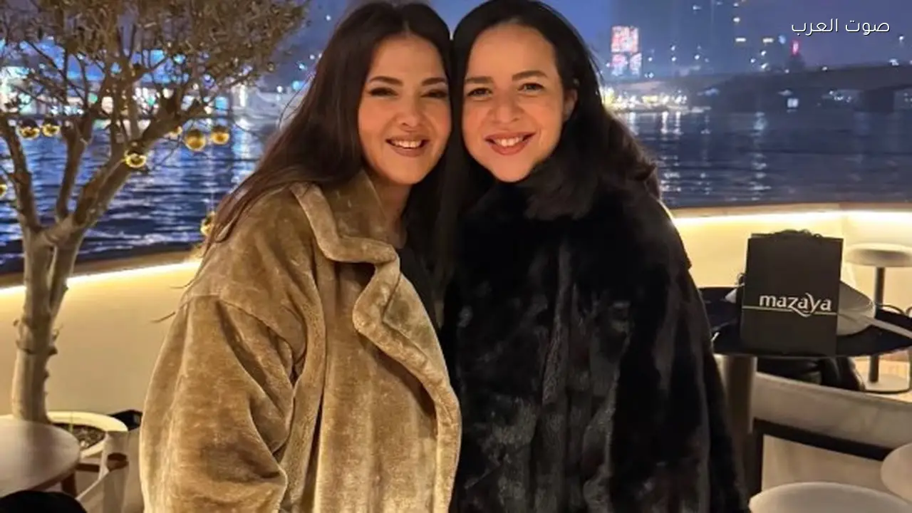 دنيا سمير غانم تهنئ شقيقتها إيمي بعيد ميلادها
