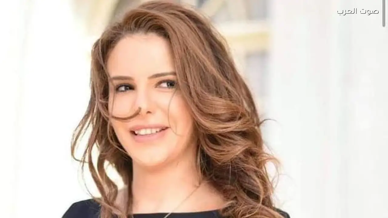 دنيا عبد العزيز تثير الجدل برسالة غامضة عن النظافة