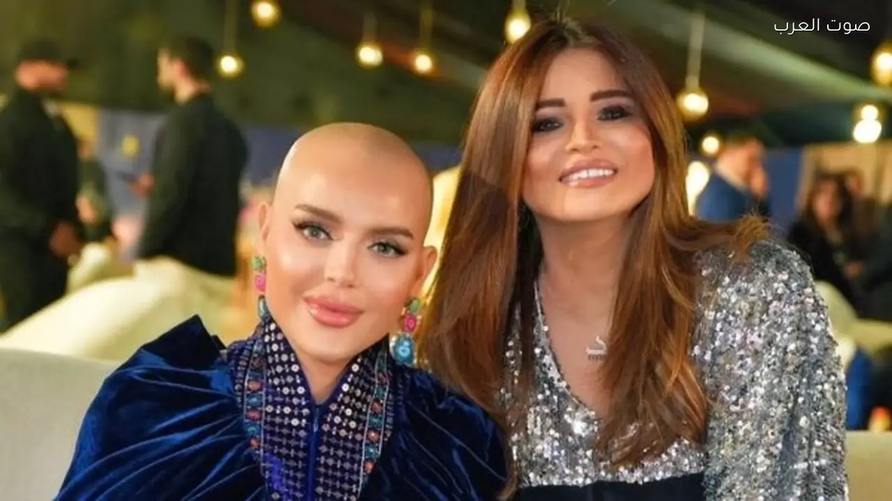 دينا أبو السعود تساند هبة السيسي في مواجهة السرطان