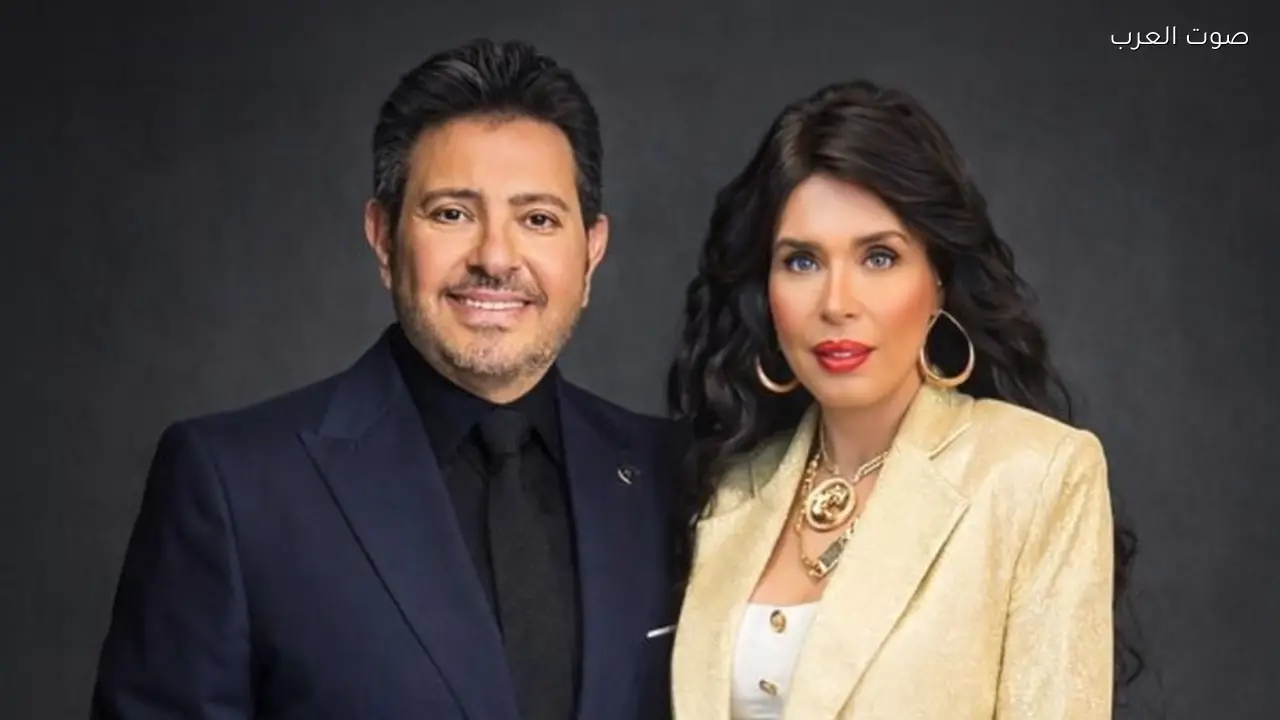 دينا تؤازر هاني شاكر خلال مرضه