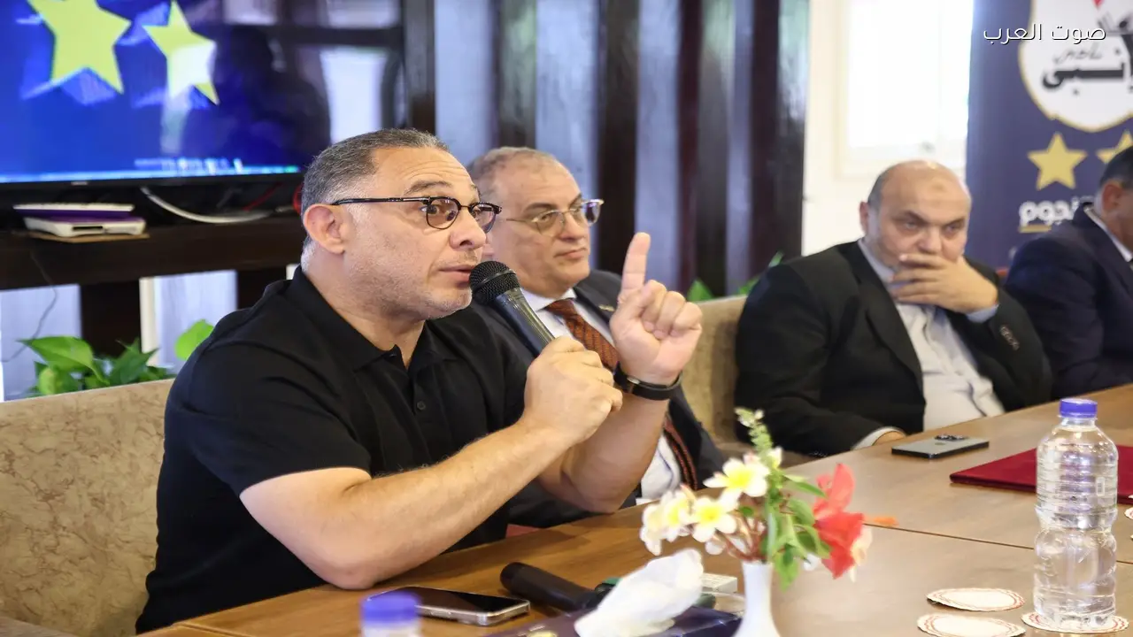 رئيس إنبي يثير الجدل قبل مواجهة الزمالك بتصريحاته حول مجموعة التتويج