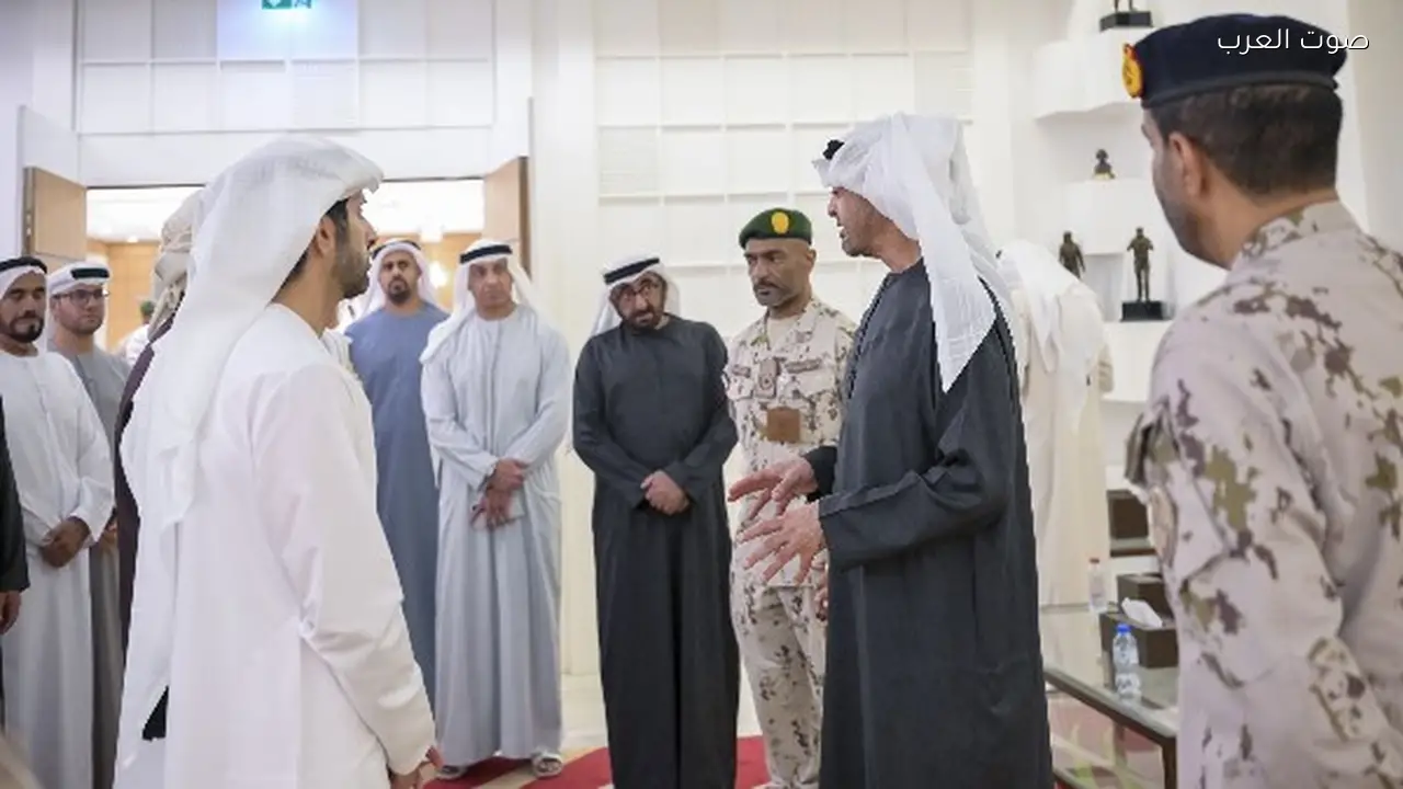 رئيس الإمارات يتفقد وزارة الدفاع لمتابعة المستجدات العسكرية