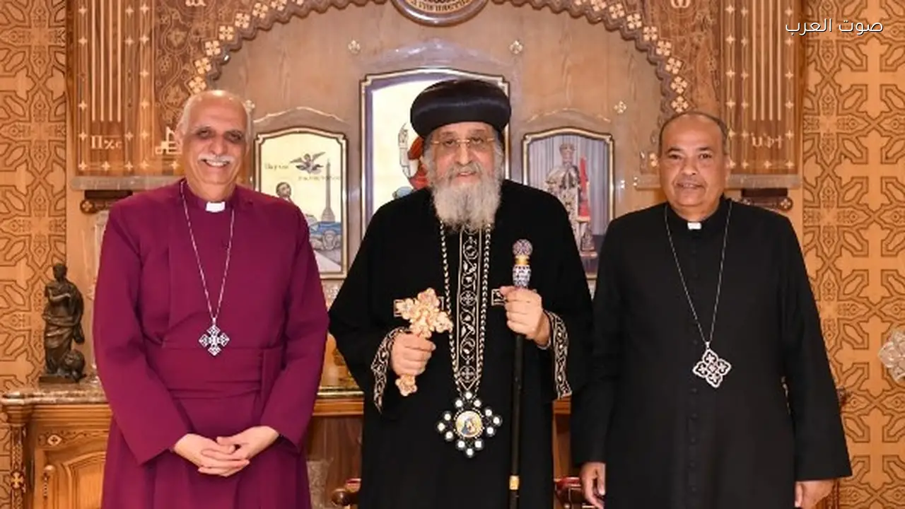 رئيس الكنيسة الأسقفية يزور البابا تواضروس للاطمئنان على صحته