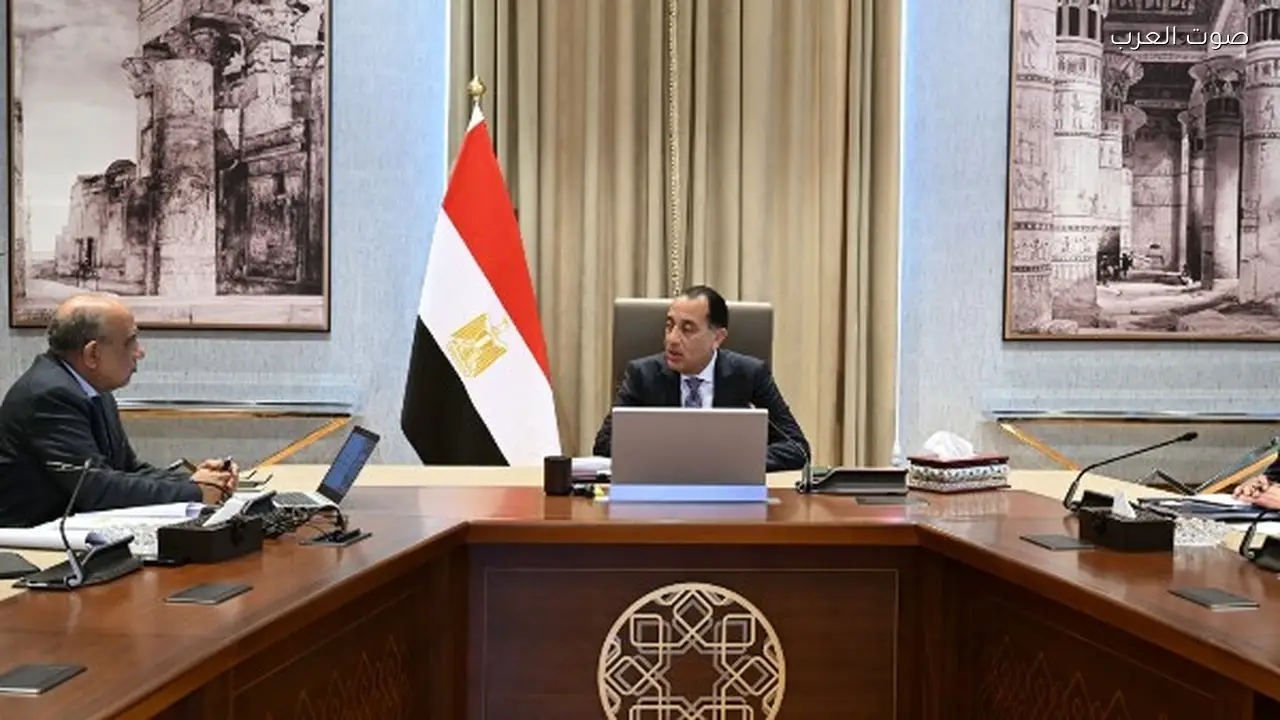 رئيس الوزراء ووزير الكهرباء يناقشان استعدادات الصيف لتأمين الشبكة الكهربائية