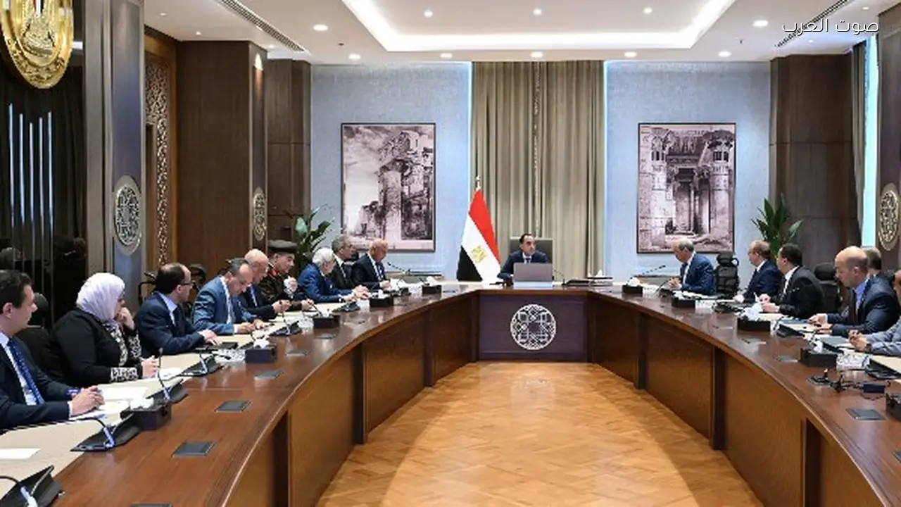 رئيس الوزراء يتابع تطوير مطار العلمين الدولي وتعزيز الربط اللوجستي بالمناطق السياحية