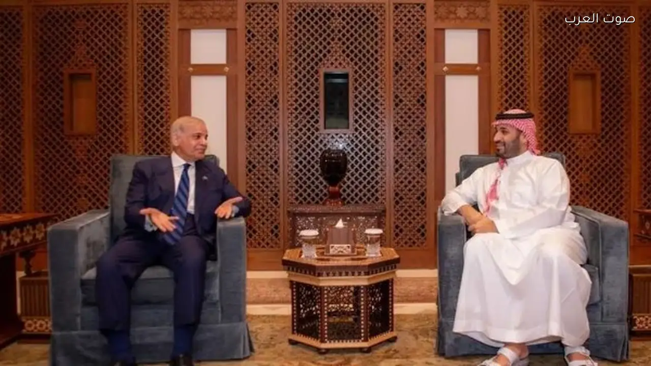 رئيس وزراء باكستان يدعم المملكة في مواجهة الهجمات الإيرانية