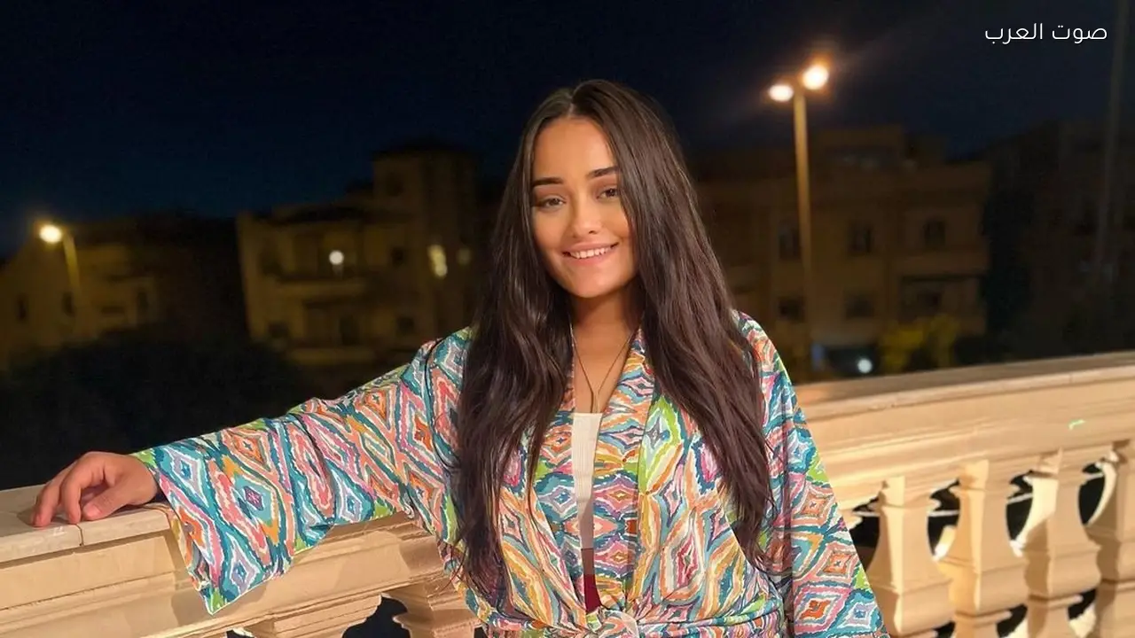 راندا البحيري تهنئ مي عز الدين بعد تعافيها