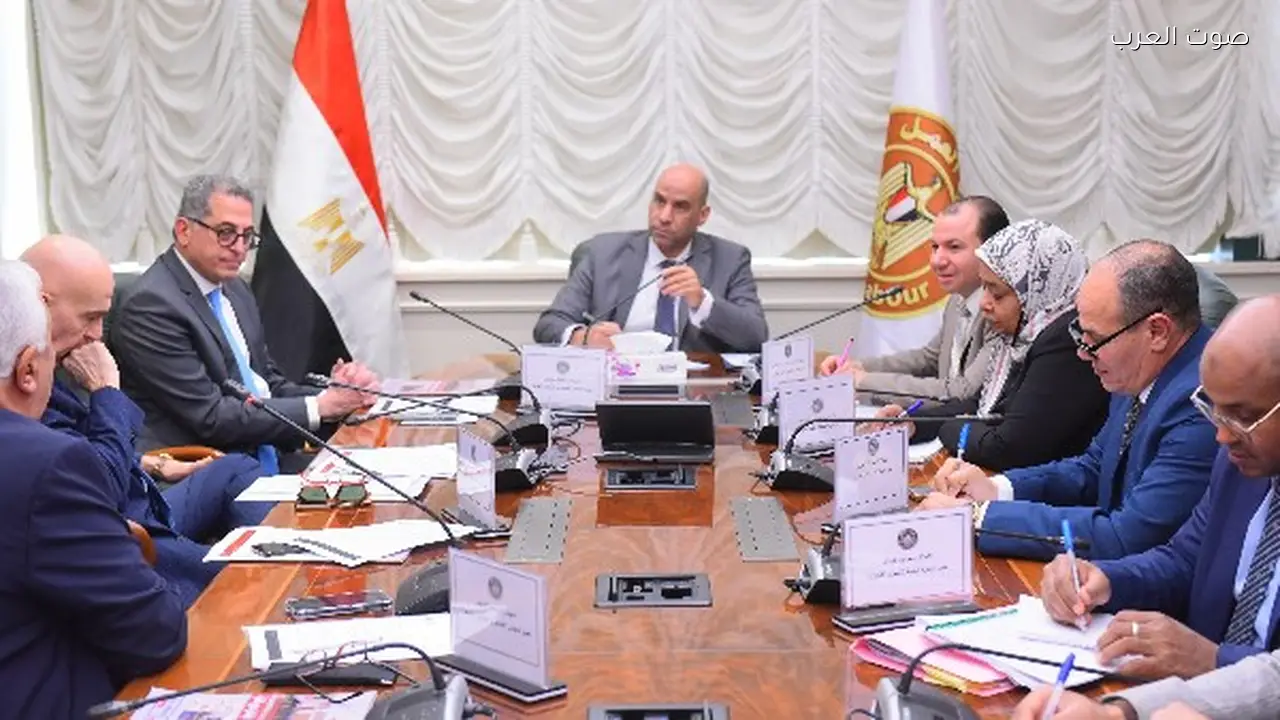 رداد: إزالة عقبات الصناعة كثيفة العمالة لطمأنة المستثمرين