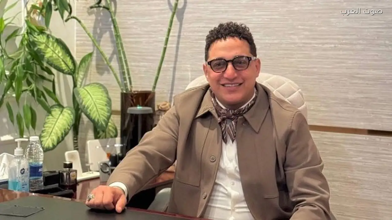 رضا البحراوي يعود للغناء بعد اعتزاله حزناً على والدته