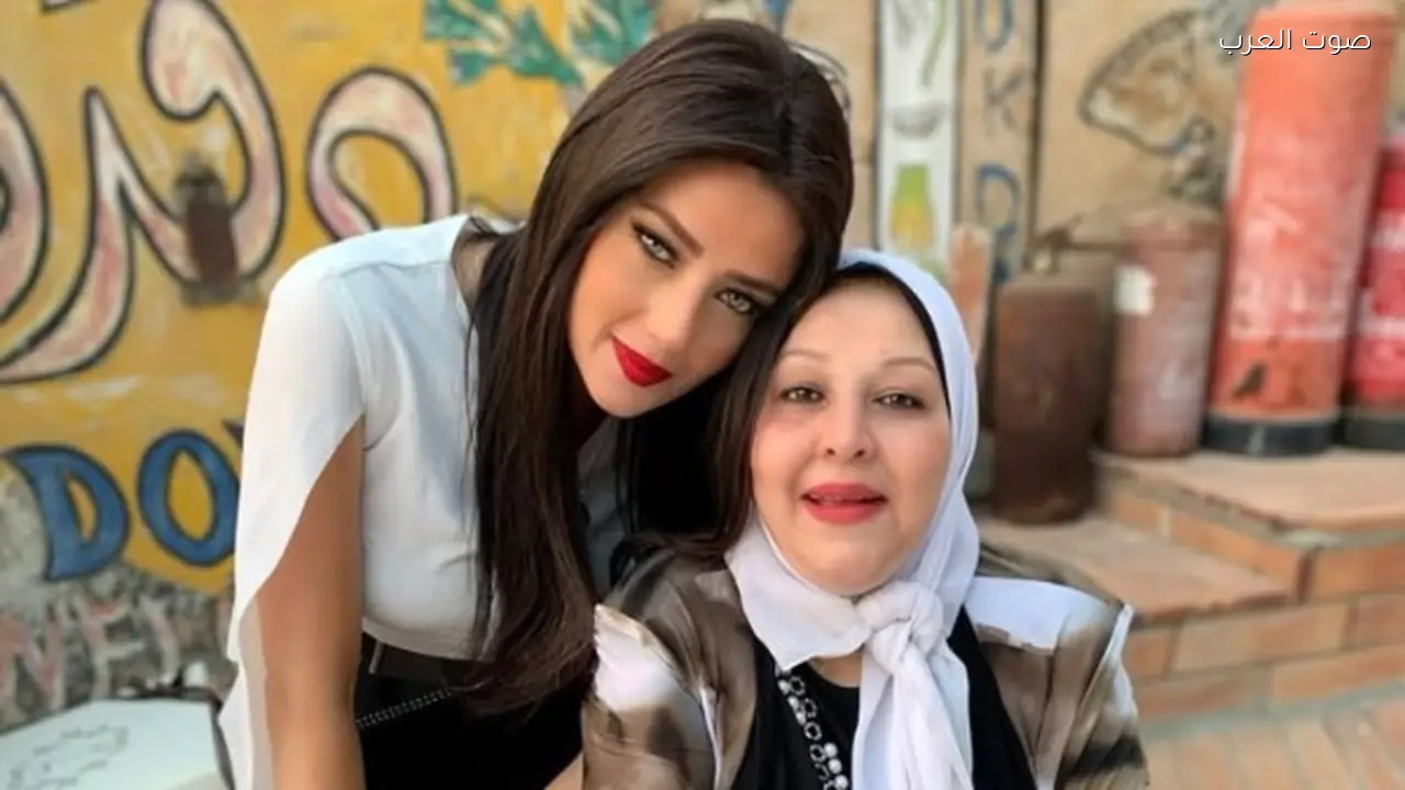 رضوى الشربيني تكرم ذكرى والدتها في الذكرى الخامسة للوفاة