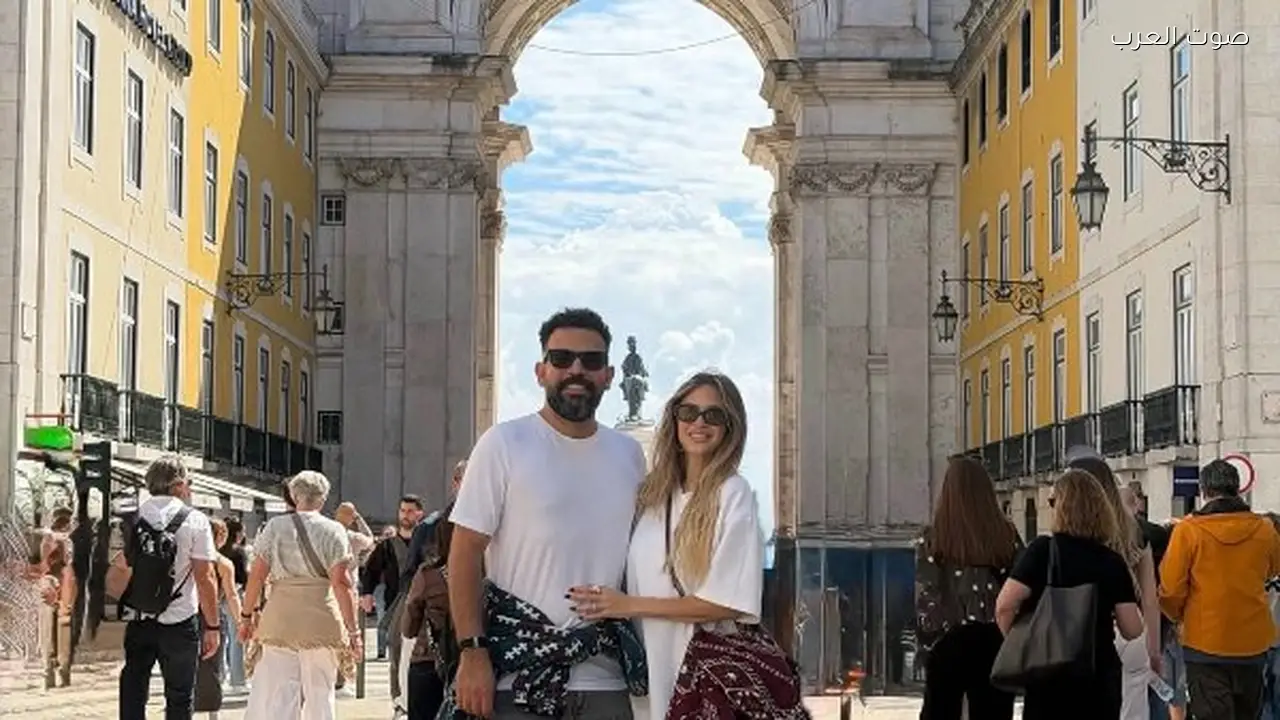 زوجة خالد عليش تتألق بملابس مميزة في البرتغال