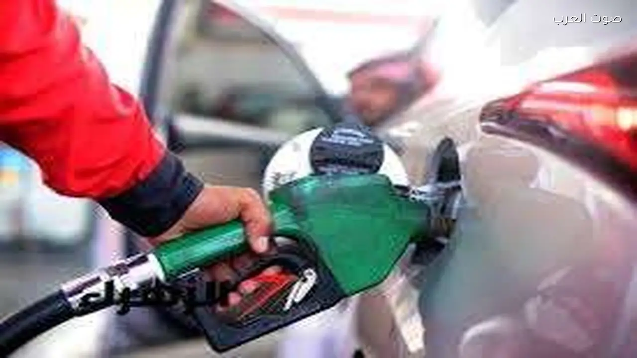 زيادة أسعار البنزين والسولار تؤثر على الاقتصاد و120 مليار دولار في خطر
