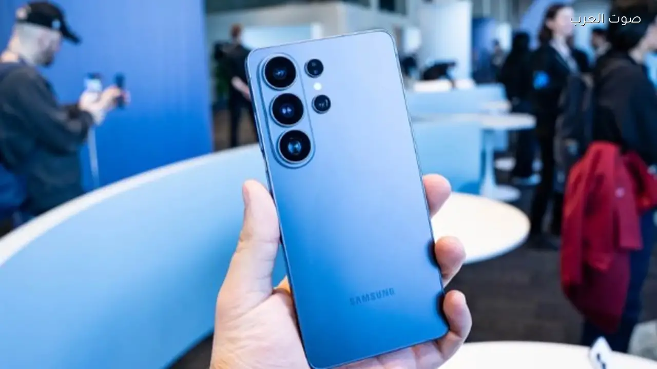 سامسونج تفسر غياب مغناطيس Qi2 في Galaxy S26 وتثير تساؤلات جديدة