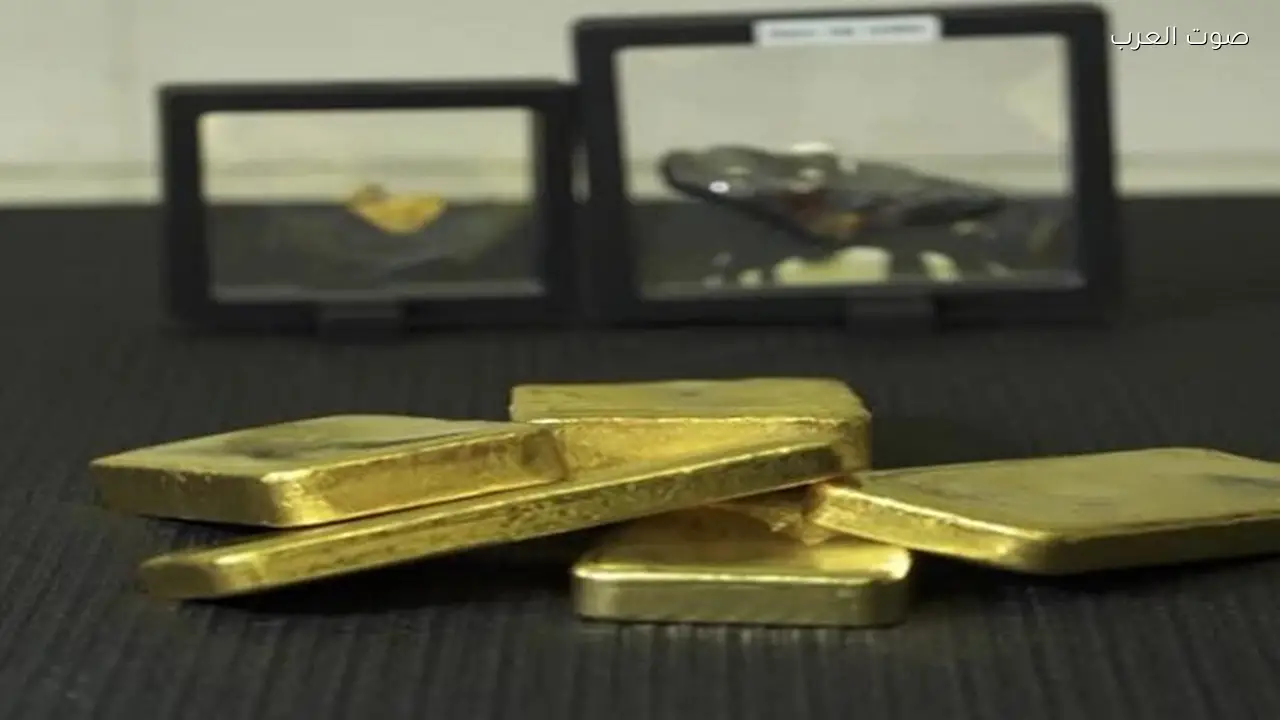 سعر الذهب اليوم يتراجع إلى أدنى مستوى له خلال شهر