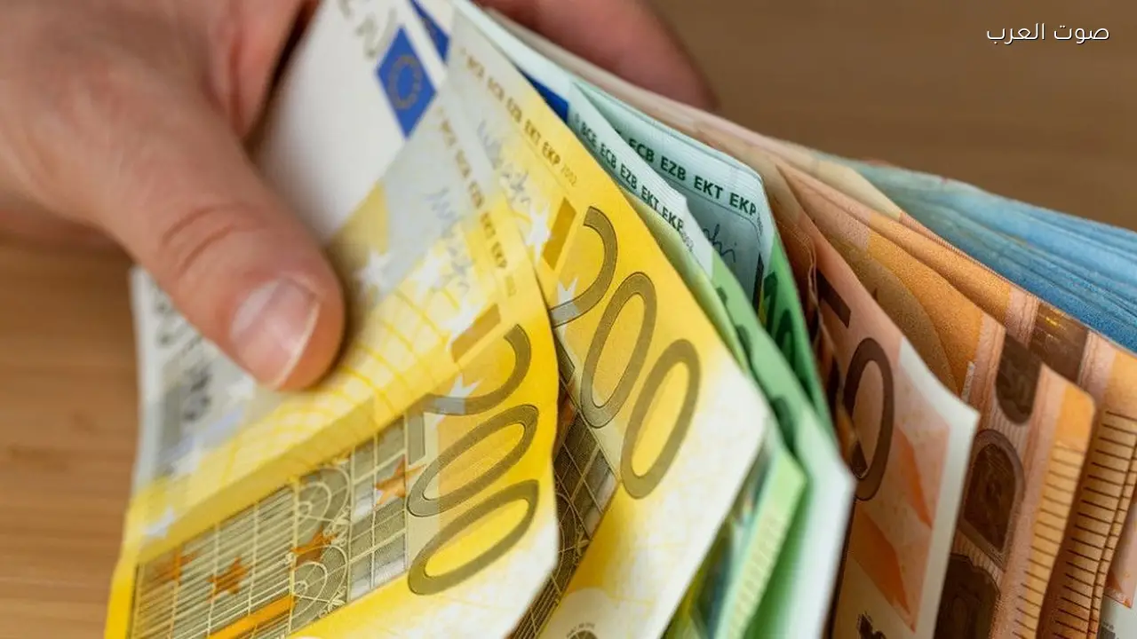 سعر اليورو في البنوك مقابل الجنيه خلال تعاملات اليوم