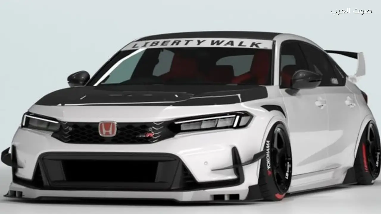 شركة تعديل تحول هوندا سيفيك إلى سيارة رياضية مميزة