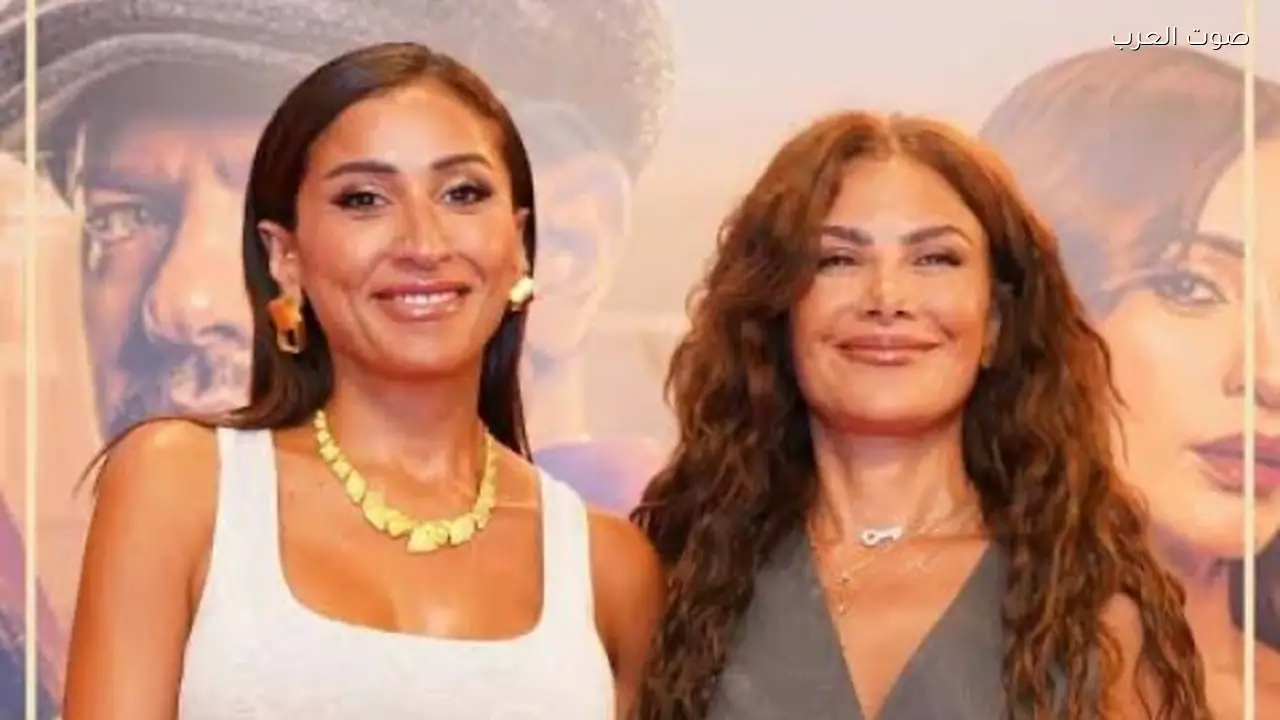 صبا مبارك تهنئ دينا الشربيني بعيد ميلادها