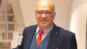 صلاح عبد الله ينتقد إدمان الهواتف المحمولة في التواصل الاجتماعي 1