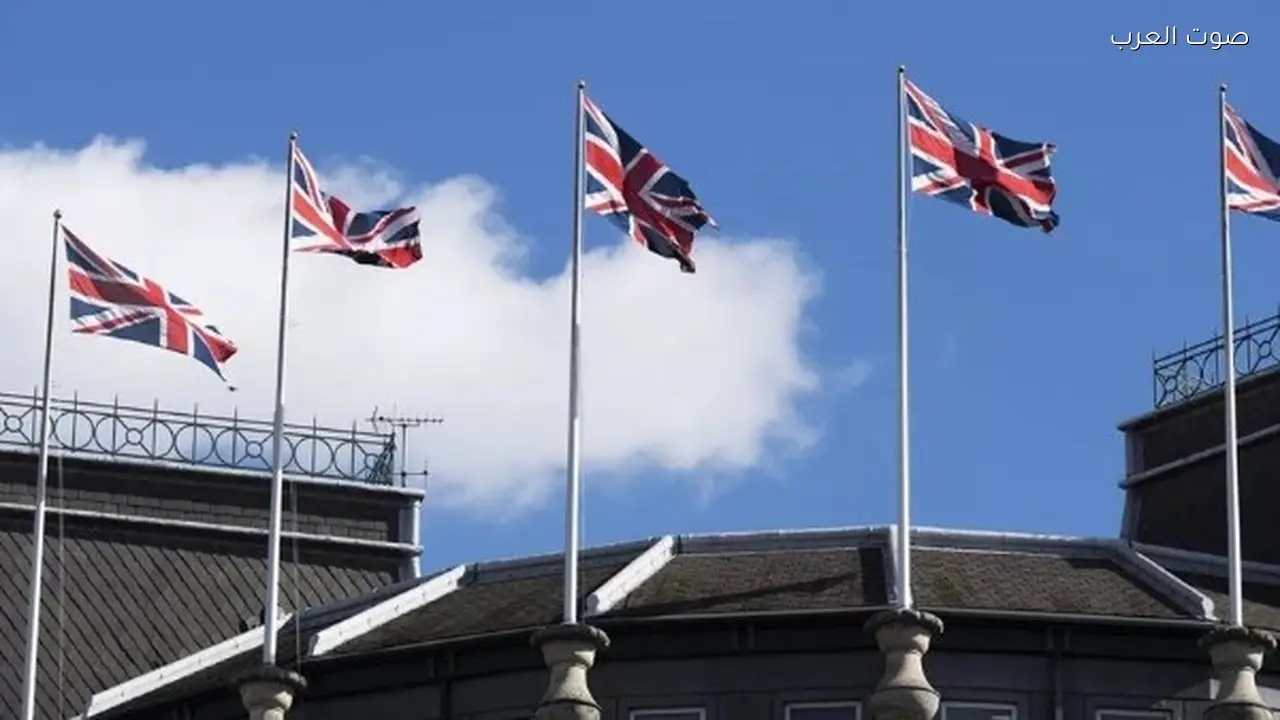 صواريخ إيرانية تقترب من قاعدة أكروتيري البريطانية في قبرص