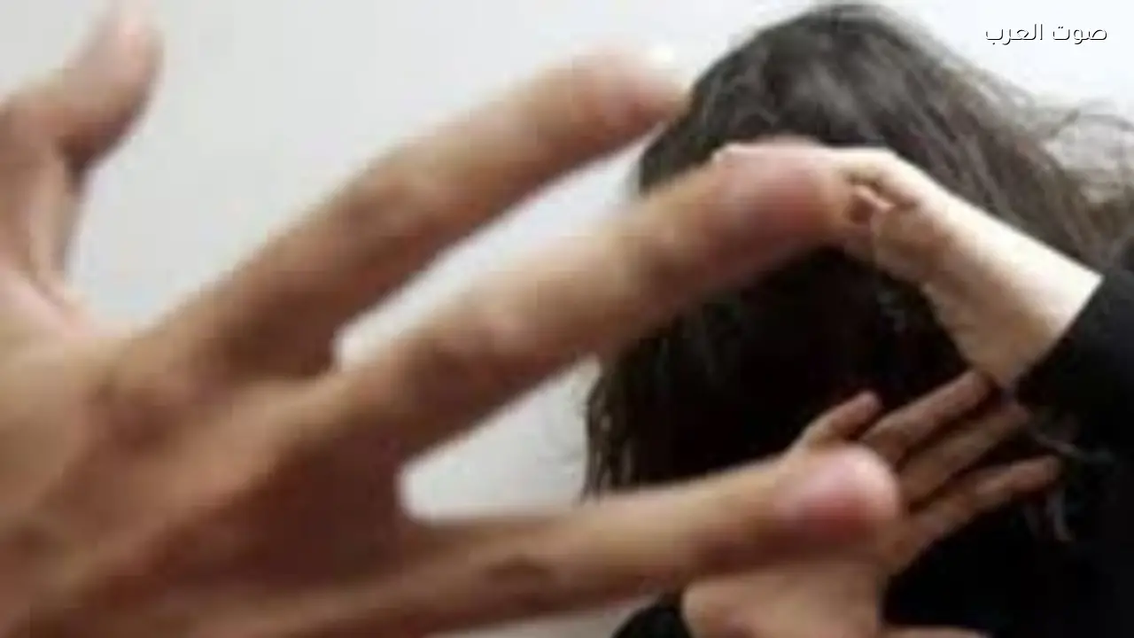 طالبة أكتوبر تروي تفاصيل اعتداء عامل عليها في غرفة نومها