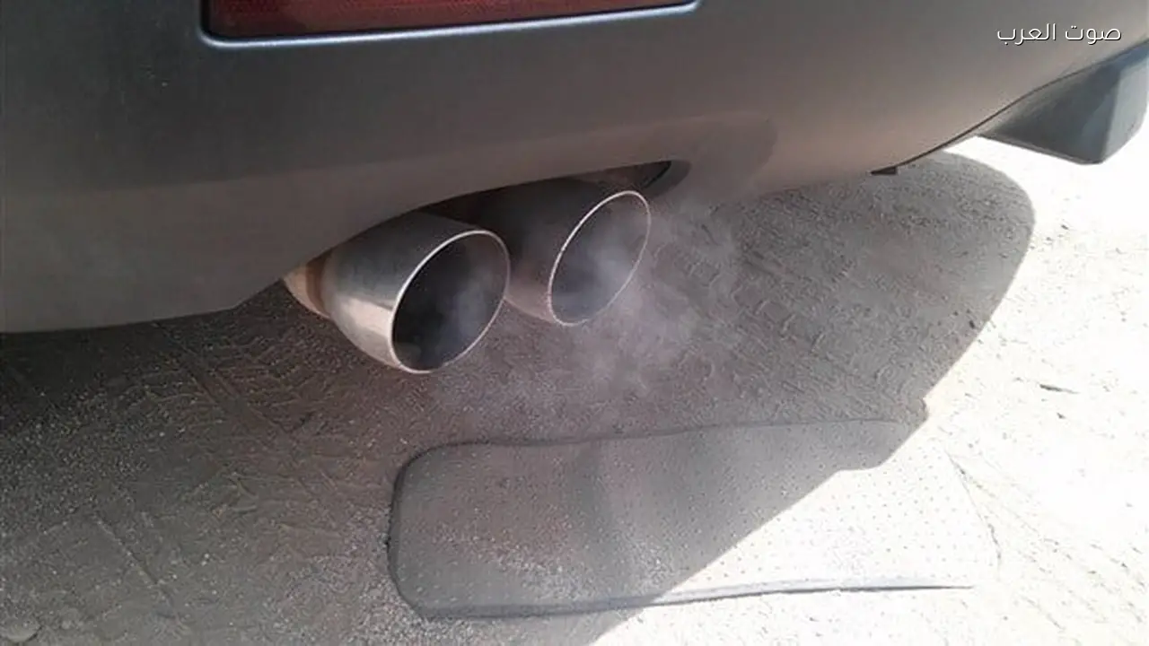 طرق فعالة لإعادة لمعان شكمان سيارتك بعد تغييره للأسود