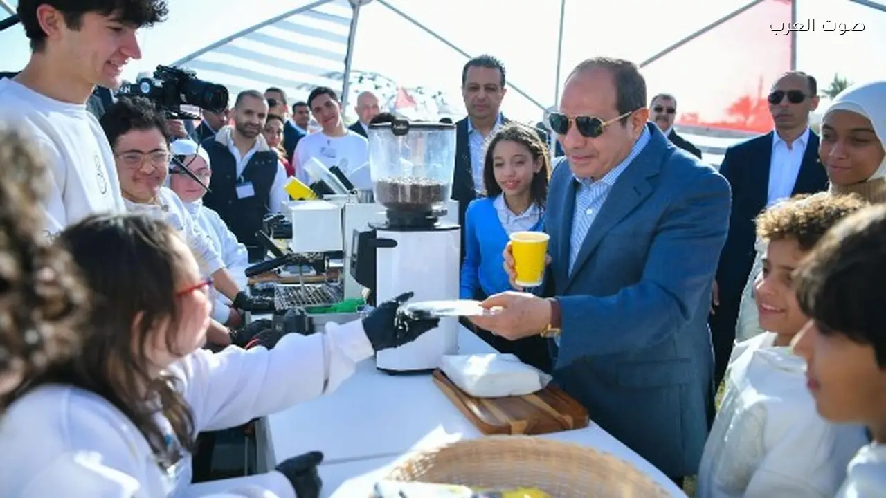 طلاب جامعة العاصمة يحتفلون بعيد سعيد بحضور الرئيس السيسي