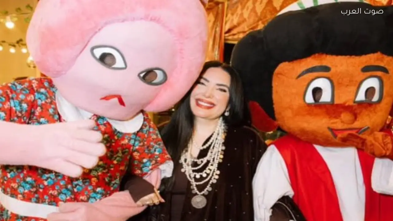 عبير صبري تتألق في أحدث ظهور مع بكار وطمطم