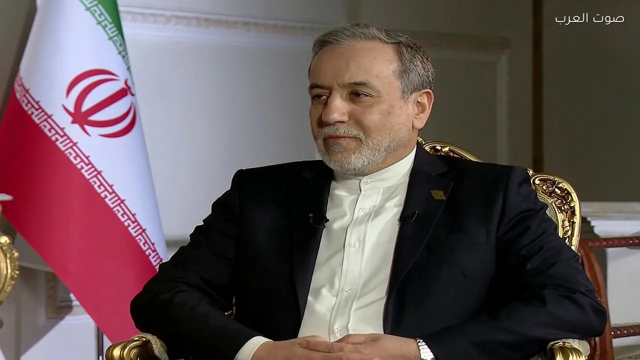 عراقجي يوجه رسالة للشارع الأمريكي بشأن ارتفاع أسعار البنزين