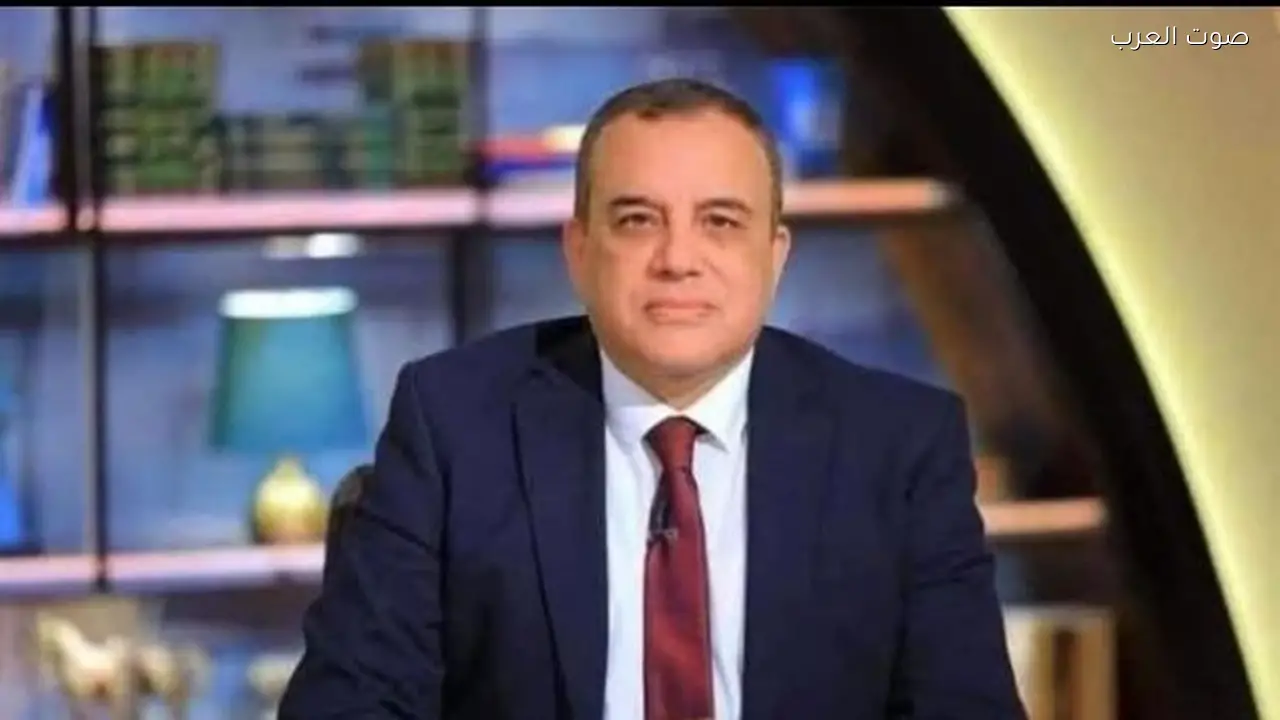 عزت إبراهيم يفوز بجائزة مصطفى وعلي أمين