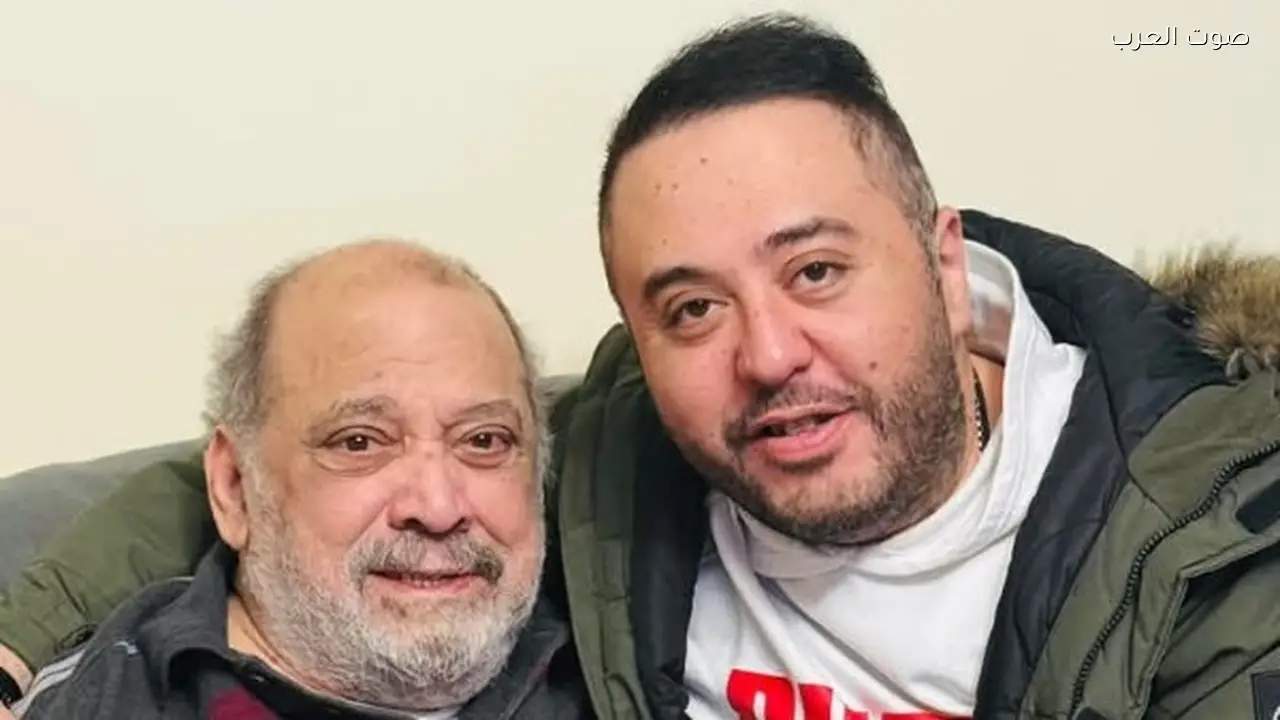 عمرو عبد العزيز يهنئ ضياء الميرغني بسلامته