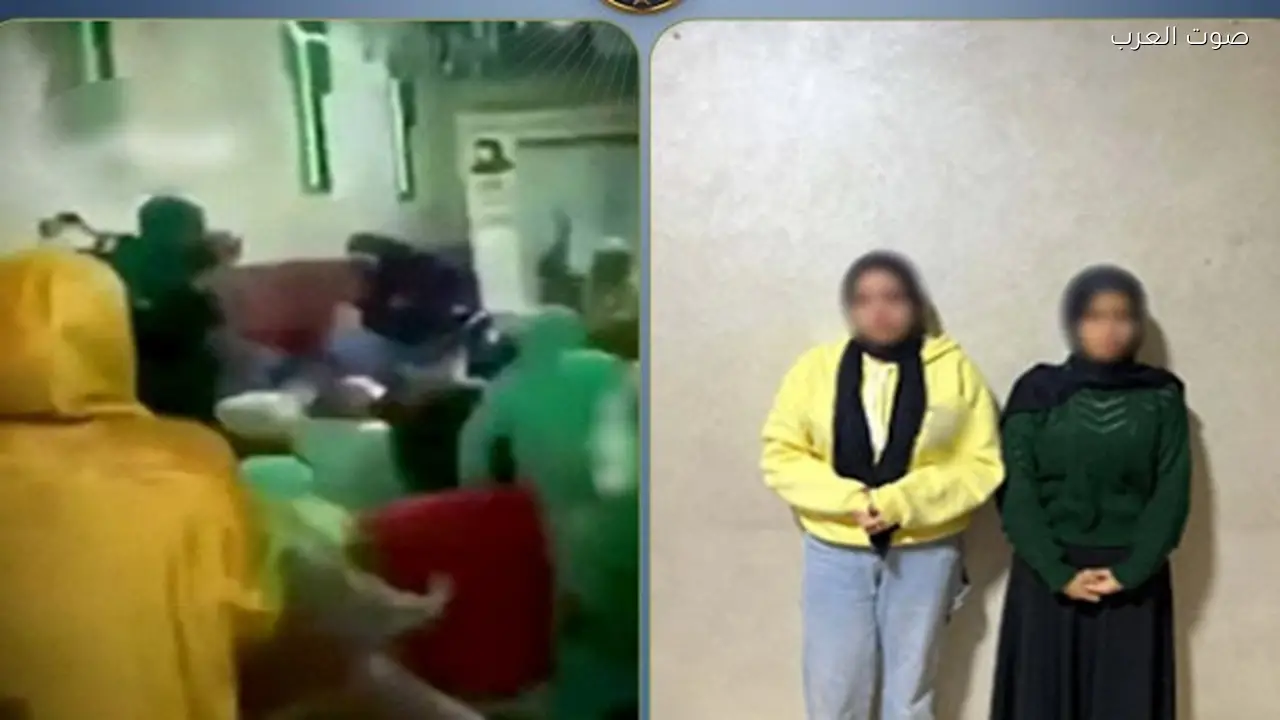 فتاتان تتشاجران بالأحذية داخل مسجد في البحيرة والشرطة تلقي القبض عليهما