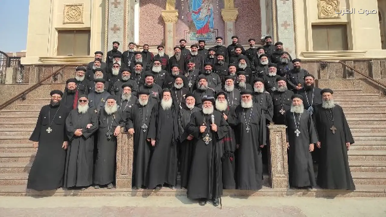 كهنة حلوان يحتفلون بعيد تجليس الأنبا ميخائيل الثاني