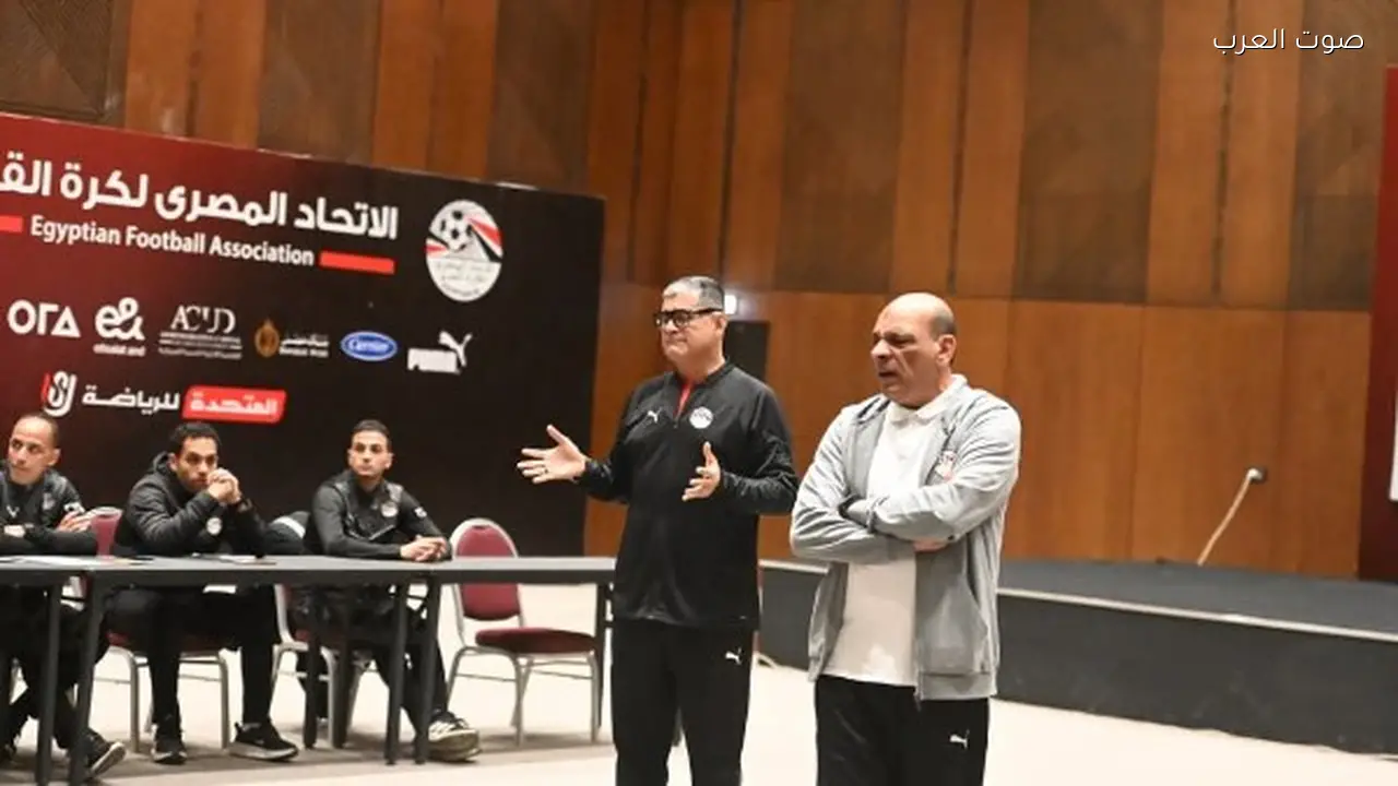 لجنة الحكام تمنح الشارة للحكام الدوليين