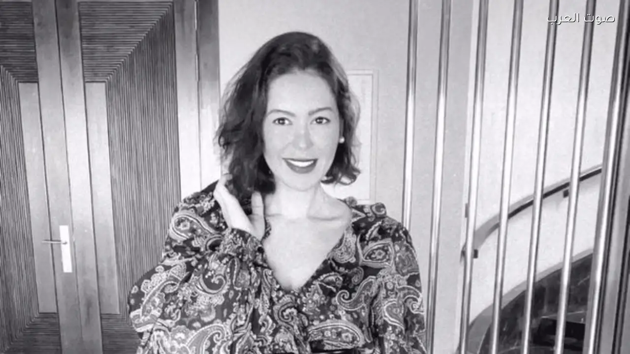 لقاء الخميسي تثير تساؤلات جمهورها برسالة غامضة