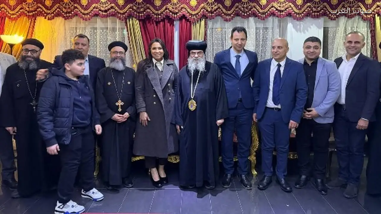 مائدة إفطار رمضانية للأنبا أباكير مع سفيرة مصر بالسويد ولاتفيا