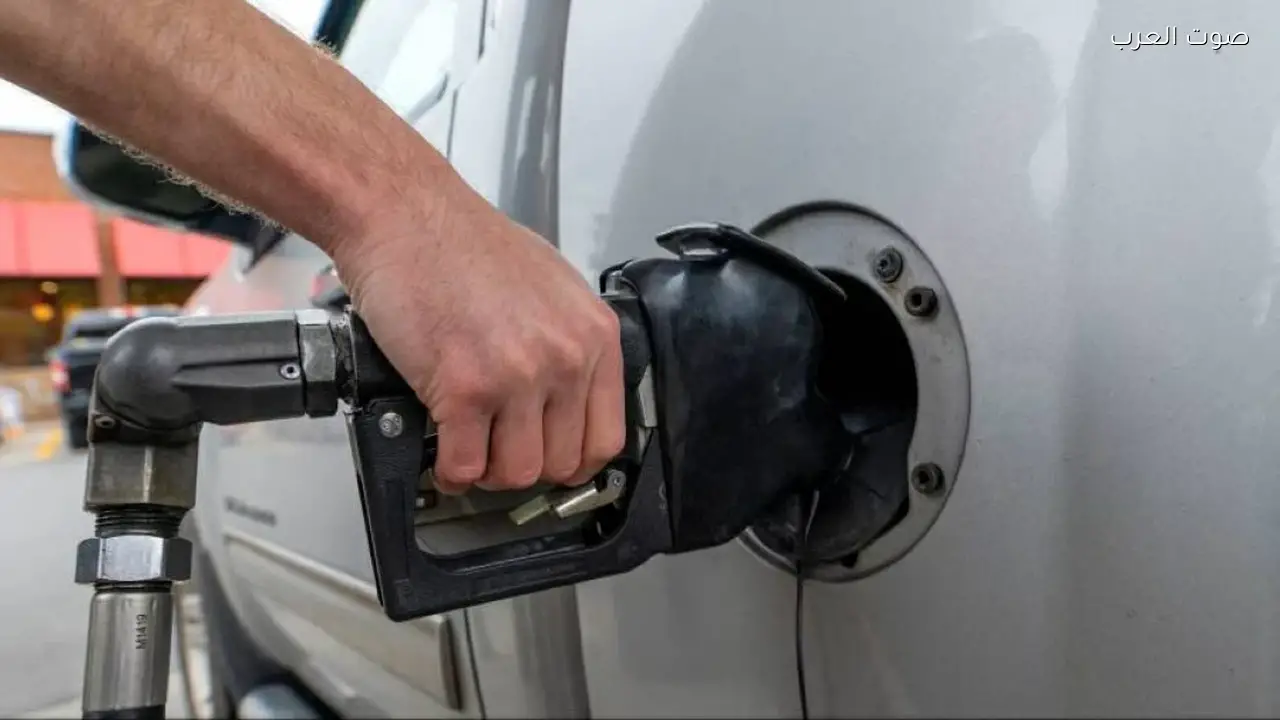 متوسط أسعار البنزين في أميركا يصل 3.70 دولار للغالون بزيادة 24%