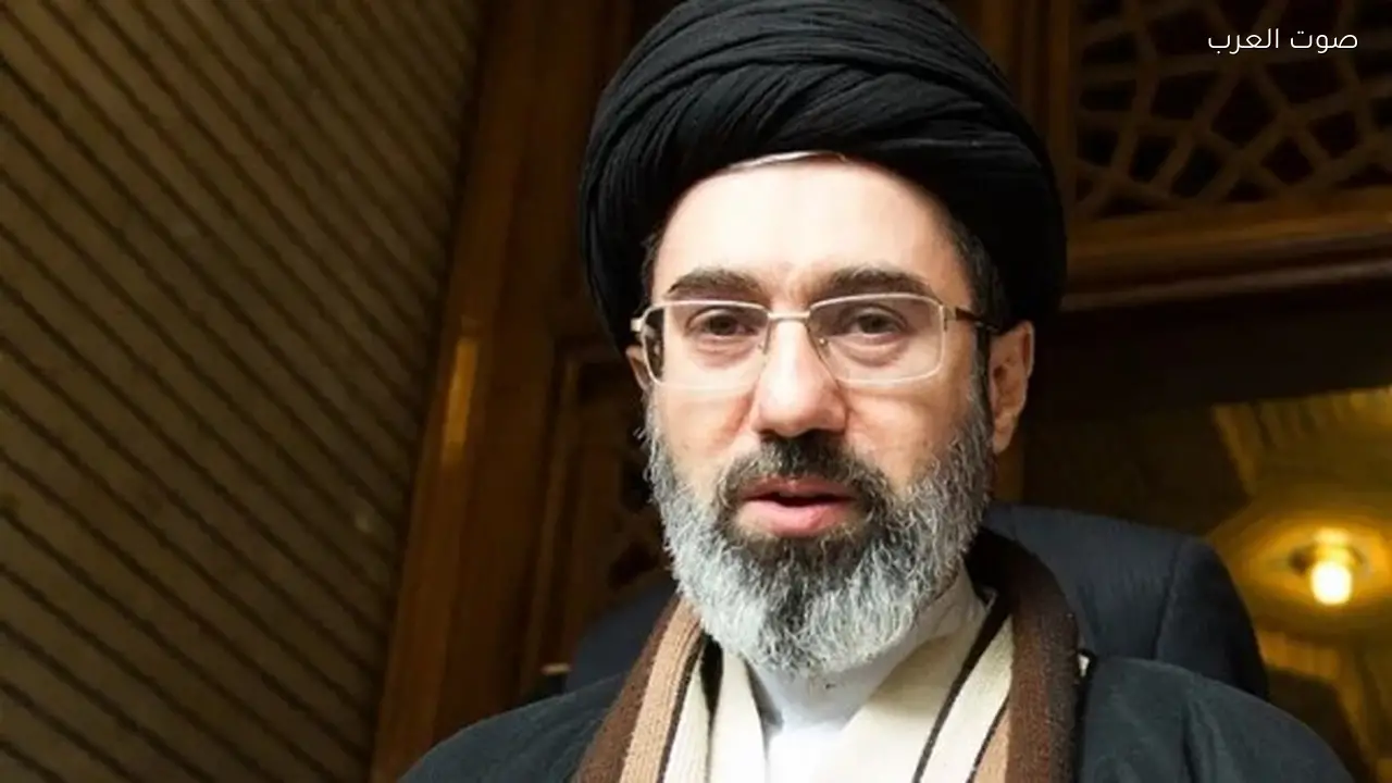 مجتبى خامنئي: اكتشفت تعييني عبر التلفزيون الإيراني