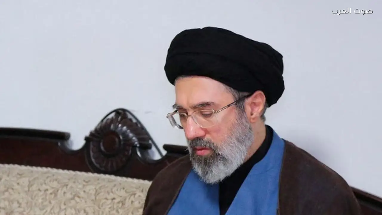 مجتبى خامنئي ينجو من هجومين في طهران