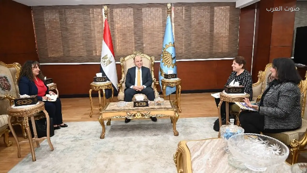 محافظ الغربية يناقش إطلاق مشروع “الطريق الأخضر” مع الهيئة القبطية الإنجيلية