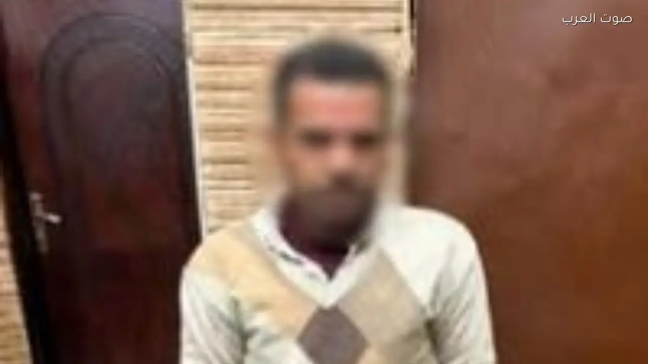 محكوم عليه بـ 12 سنة حبس يتهم الآخرين بتلفيق قضايا له