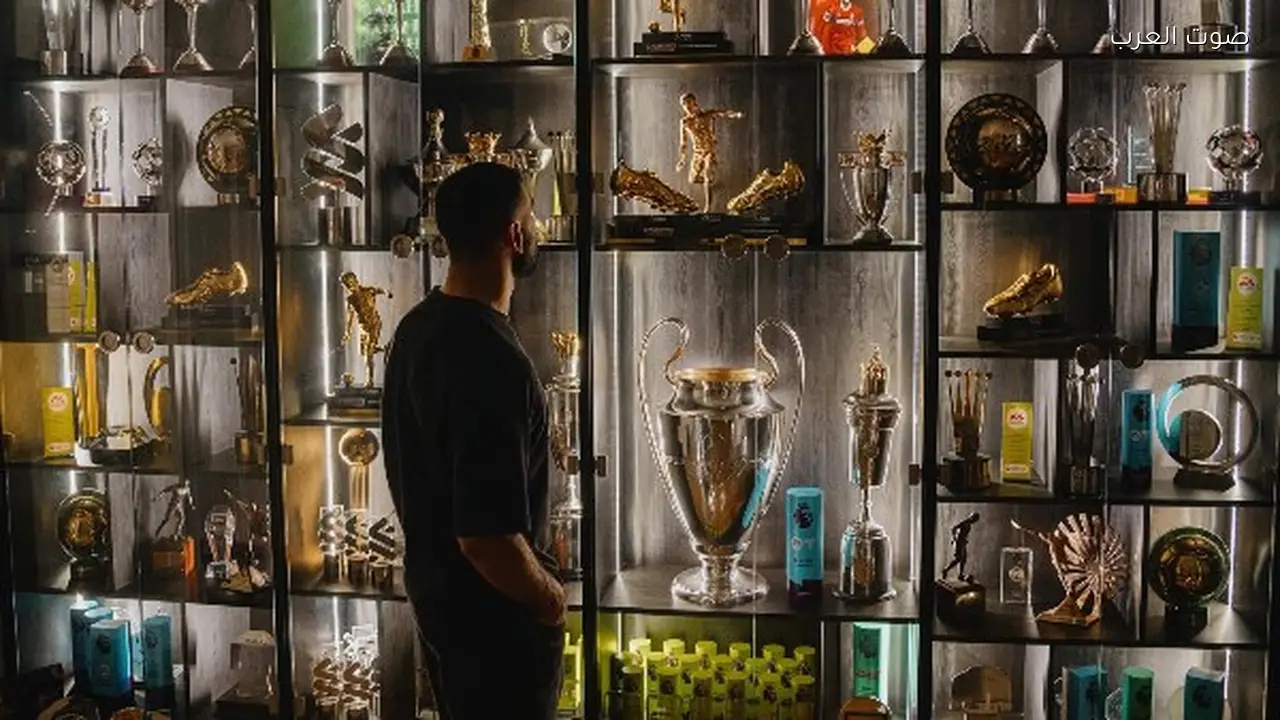 محمد صلاح يحقق أرقاماً وبطولات تعادل تاريخ أندية كبرى