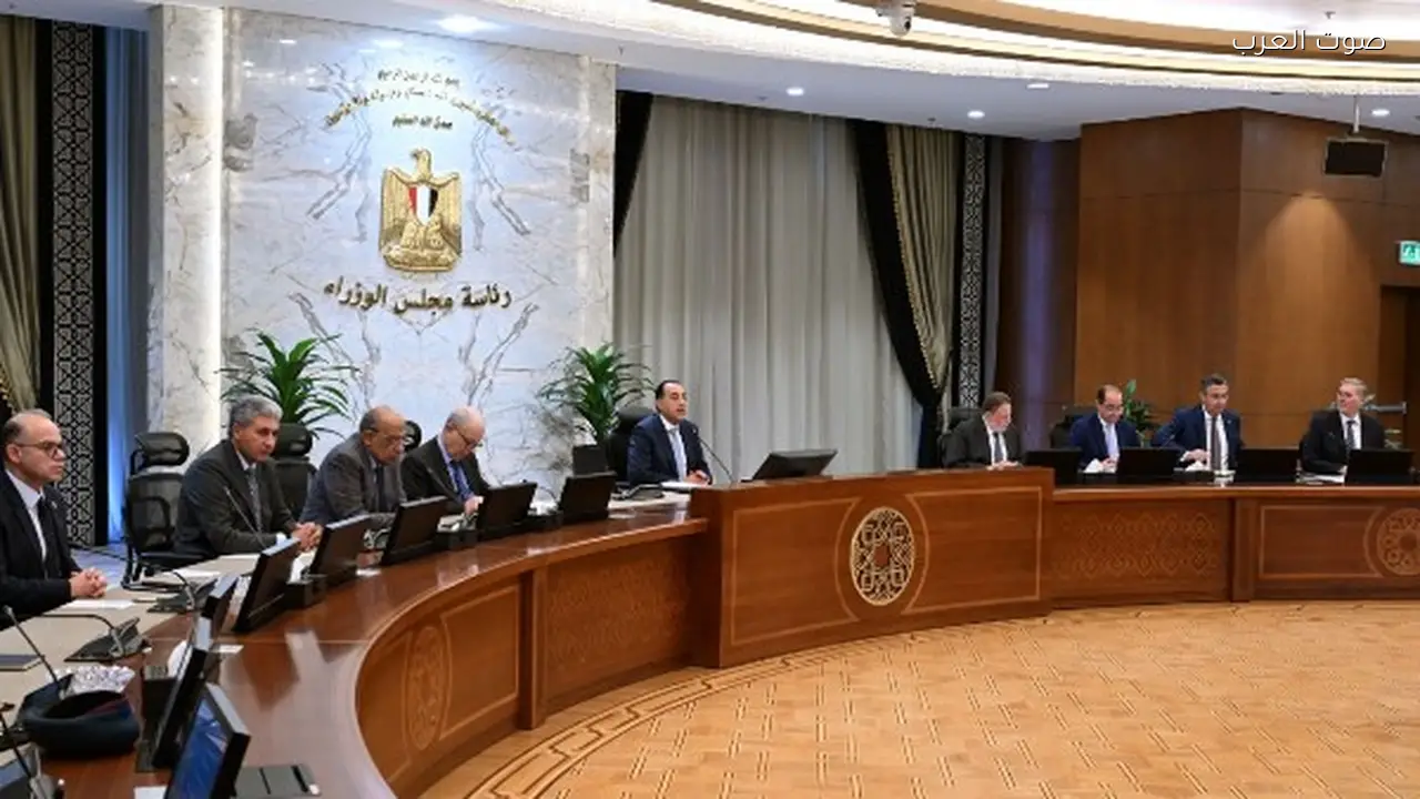 مدبولي يترأس اجتماع لمتابعة تأثير التصعيد العسكري على الاقتصاد