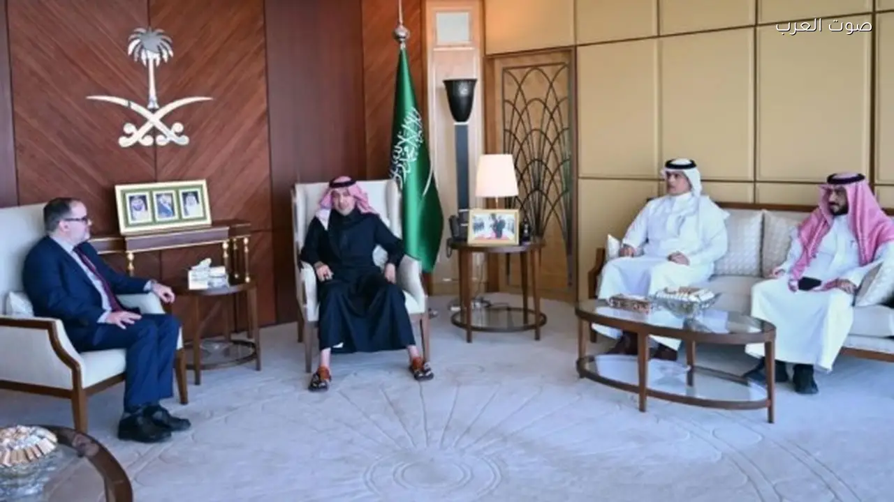 مسئول سعودي يناقش تعزيز التعاون مع مدير الأونروا