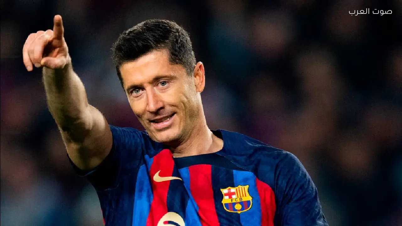 مستقبل ليفاندوفسكي يثير القلق في برشلونة