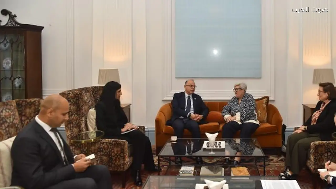 مصر تعزز الاستثمارات النظيفة بتفعيل سوق الكربون بالتعاون مع المملكة المتحدة