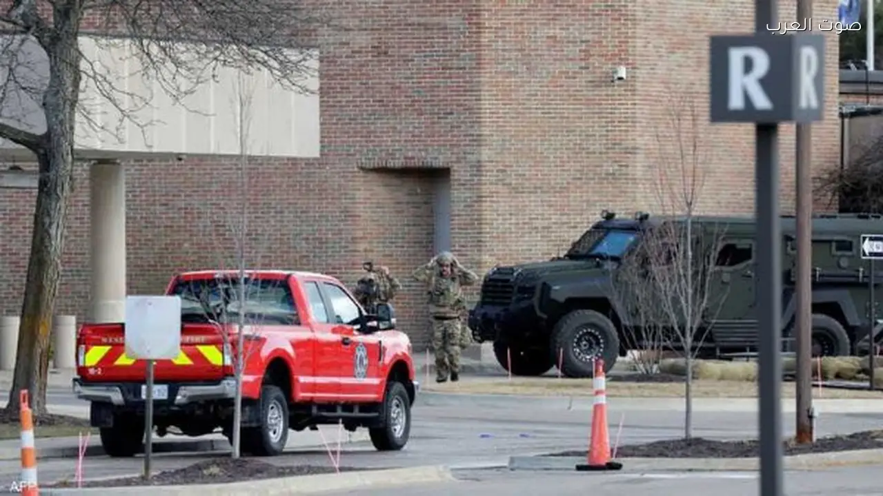 مقتل شخص بعد اقتحامه كنيسًا يهوديًا بشاحنة في ميشيغان