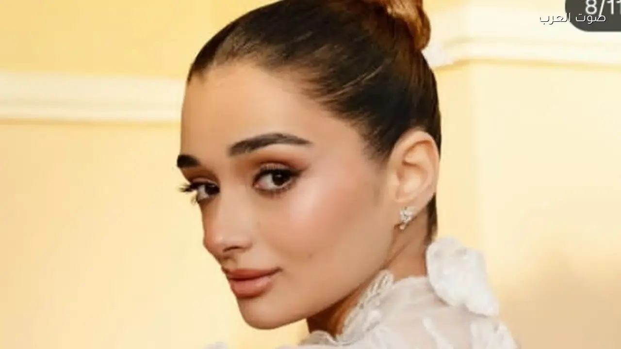 ملك أحمد زاهر تحتفل بخطوبتها بإطلالة مميزة وجذابة